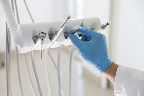 Professional Wisdom Tooth Removal technician working in Los Altos, CA
